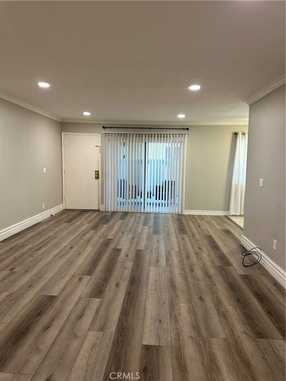 121 Sinclair 122, Glendale, CA 91206 — photo 2