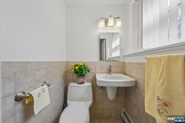 576 Thurnau Drive, River Vale, NJ 07675