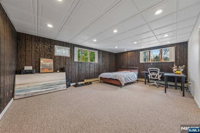 576 Thurnau Drive, River Vale, NJ 07675