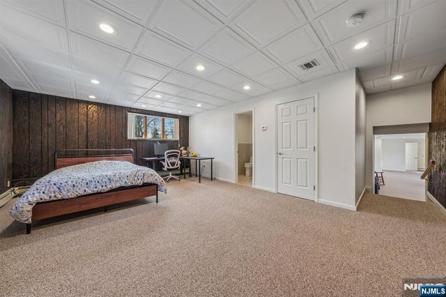 576 Thurnau Drive, River Vale, NJ 07675