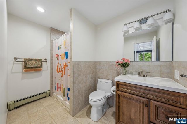 576 Thurnau Drive, River Vale, NJ 07675