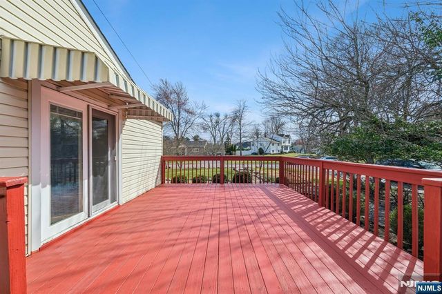 576 Thurnau Drive, River Vale, NJ 07675