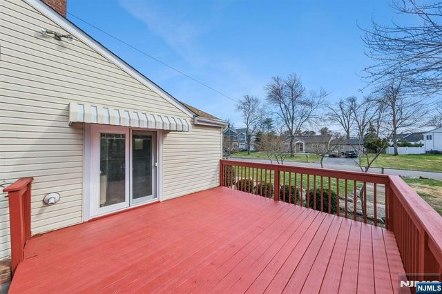 576 Thurnau Drive, River Vale, NJ 07675