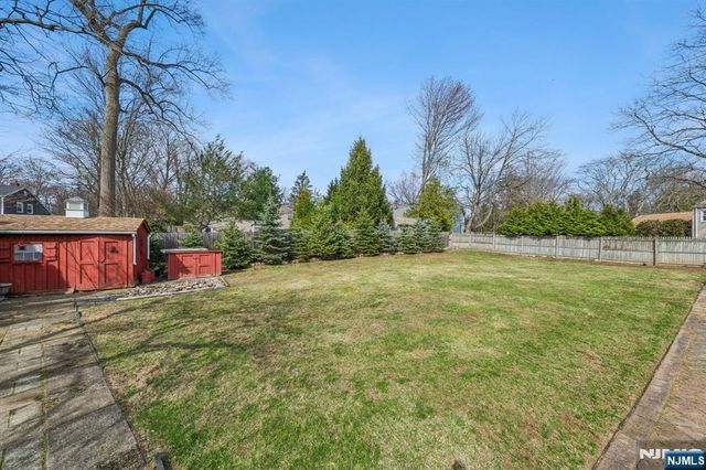 576 Thurnau Drive, River Vale, NJ 07675