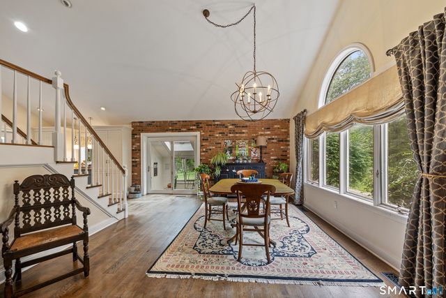 130 Fairhaven Drive, Middlebury, CT 06762