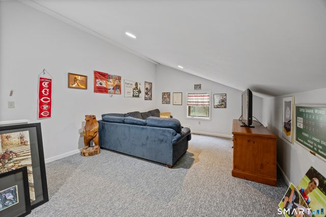 130 Fairhaven Drive, Middlebury, CT 06762
