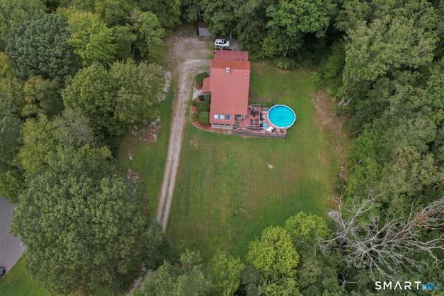 130 Fairhaven Drive, Middlebury, CT 06762