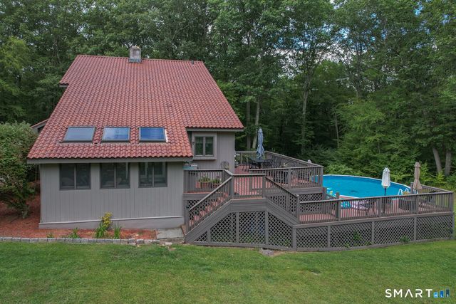 130 Fairhaven Drive, Middlebury, CT 06762