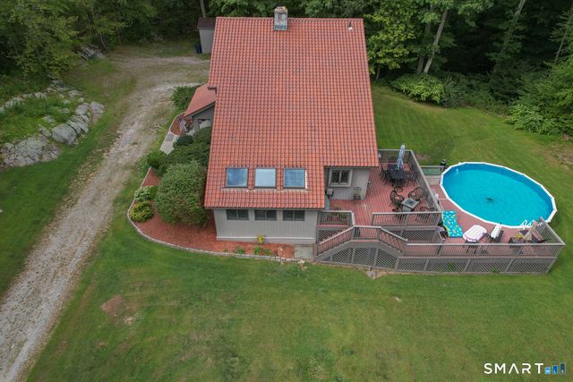 130 Fairhaven Drive, Middlebury, CT 06762