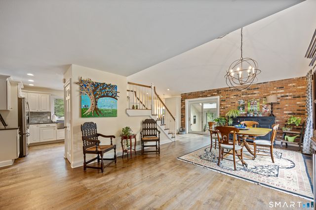 130 Fairhaven Drive, Middlebury, CT 06762
