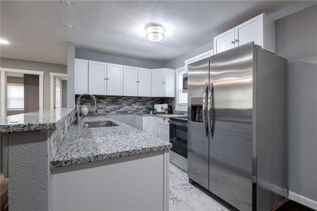 2507 S Arlington Avenue, Independence, MO 64052