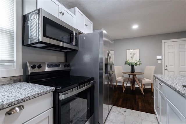 2507 S Arlington Avenue, Independence, MO 64052