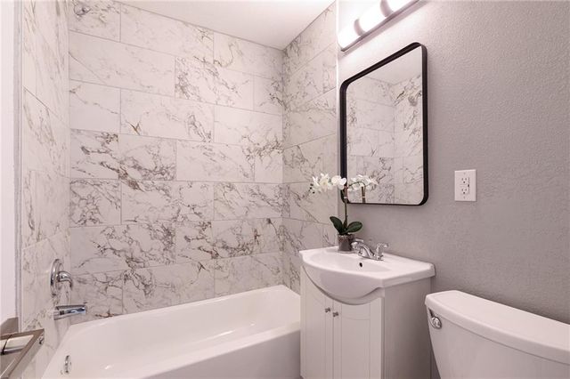 2507 S Arlington Avenue, Independence, MO 64052