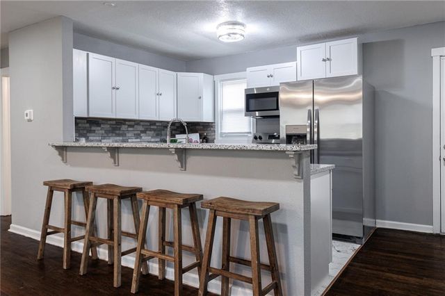 2507 S Arlington Avenue, Independence, MO 64052