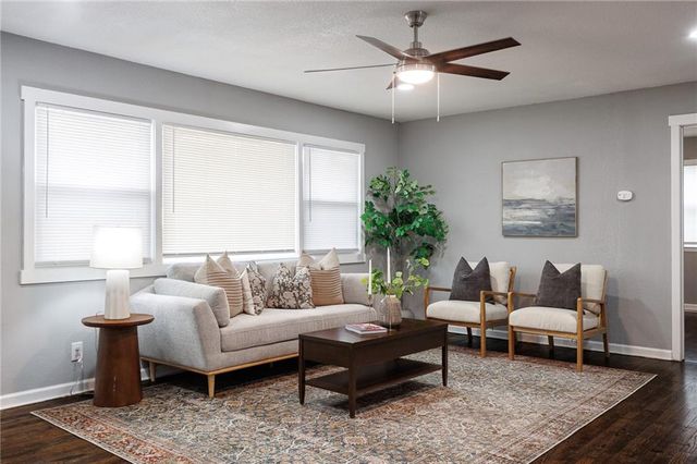 2507 S Arlington Avenue, Independence, MO 64052