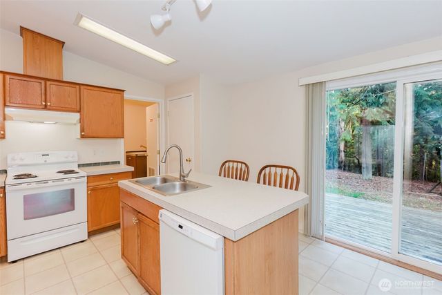 360 E Rasor Road, Belfair, WA 98528