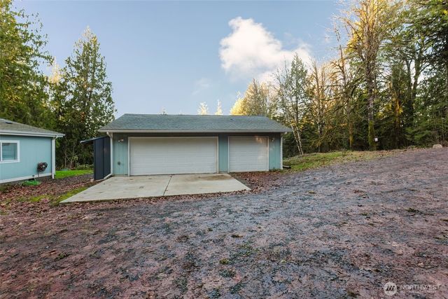 360 E Rasor Road, Belfair, WA 98528
