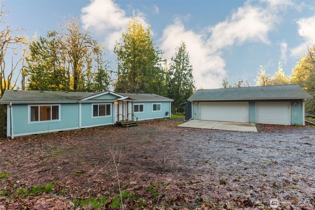 360 E Rasor Road, Belfair, WA 98528