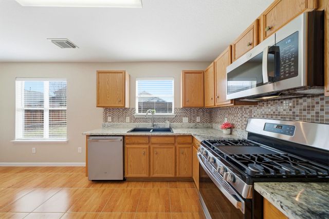 10038 Victoria Chase Lane, Houston, TX 77075