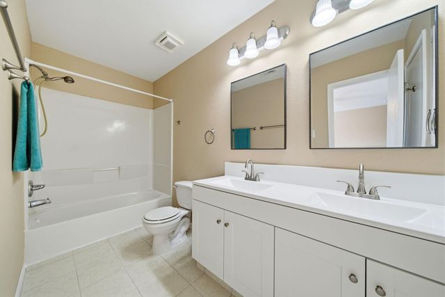 10038 Victoria Chase Lane, Houston, TX 77075