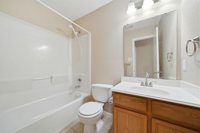 10038 Victoria Chase Lane, Houston, TX 77075