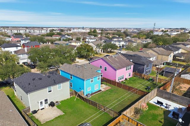 10038 Victoria Chase Lane, Houston, TX 77075