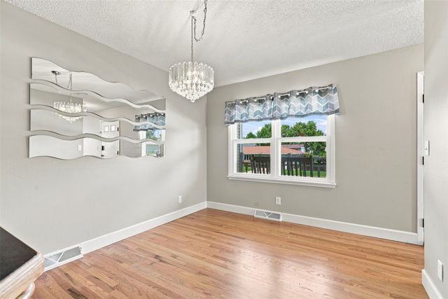 3165 25th Avenue, Marion, IA 52302