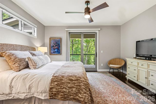 233 Tanglewood Lane, Saluda, NC 28773
