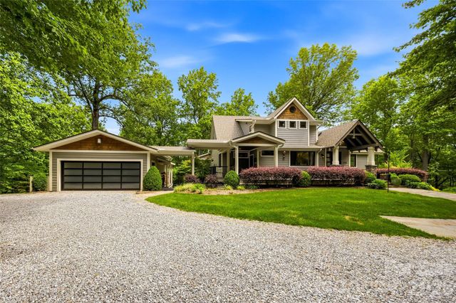 233 Tanglewood Lane, Saluda, NC 28773