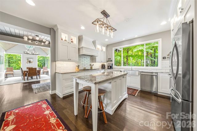 233 Tanglewood Lane, Saluda, NC 28773
