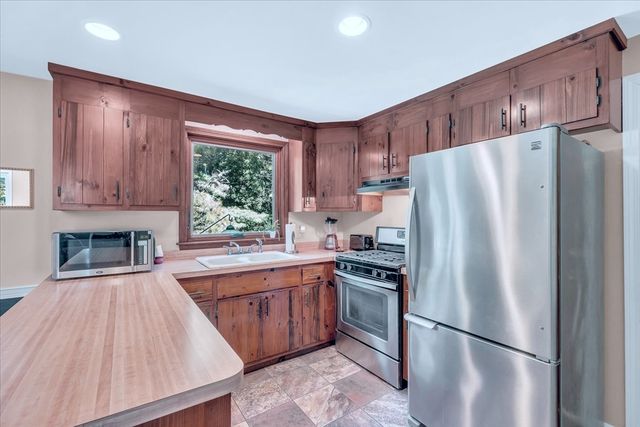 171 Timberlane Dr, Brewster, MA 02631