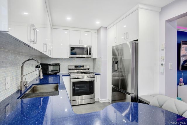 219-06 67 Avenue 1, Bayside, NY 11364