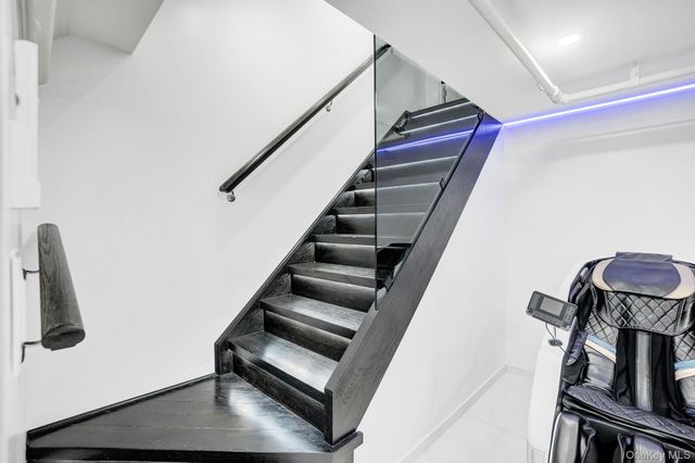 219-06 67 Avenue 1, Bayside, NY 11364