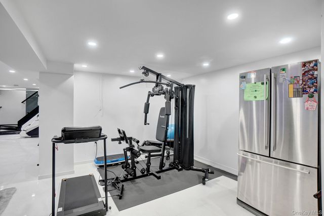 219-06 67 Avenue 1, Bayside, NY 11364