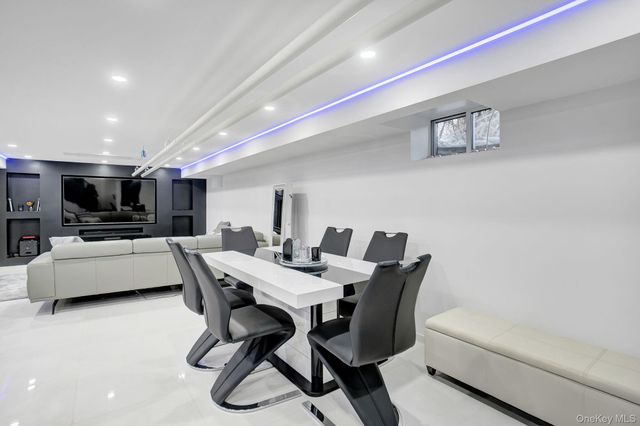 219-06 67 Avenue 1, Bayside, NY 11364