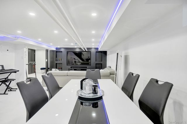 219-06 67 Avenue 1, Bayside, NY 11364