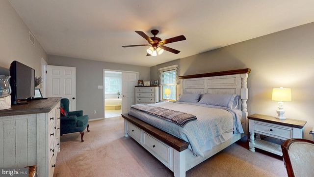 81 FLYATT RD, Shamong, NJ 08088