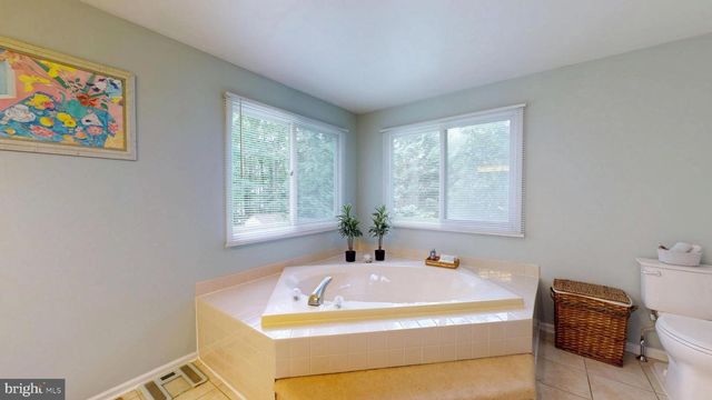 81 FLYATT RD, Shamong, NJ 08088