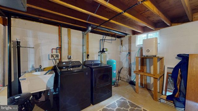 81 FLYATT RD, Shamong, NJ 08088