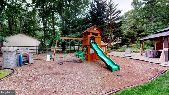 81 FLYATT RD, Shamong, NJ 08088