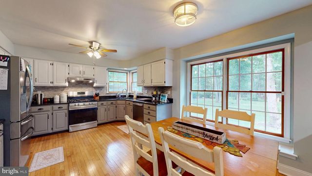 81 FLYATT RD, Shamong, NJ 08088