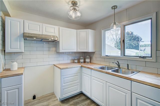 1421 24th Street NW, Canton, OH 44709