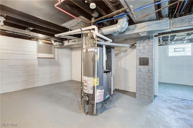 1421 24th Street NW, Canton, OH 44709