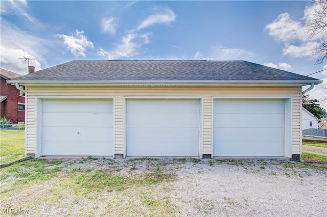 1421 24th Street NW, Canton, OH 44709