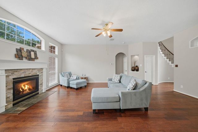 1601 Orlando Street, Friendswood, TX 77546