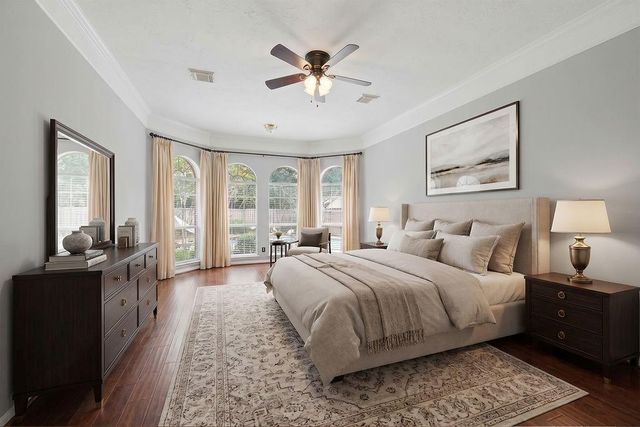 1601 Orlando Street, Friendswood, TX 77546