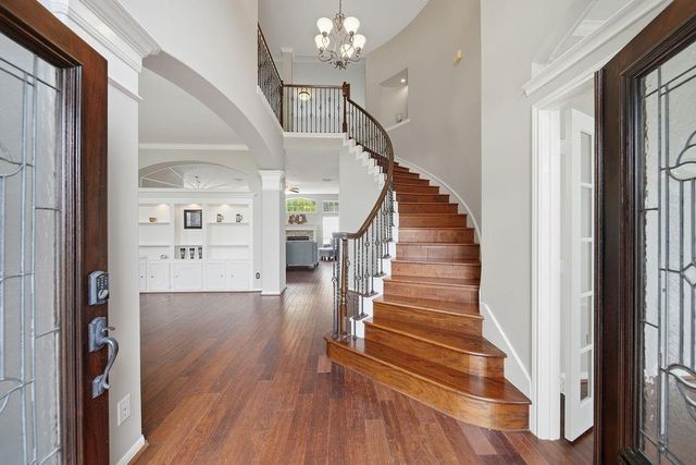 1601 Orlando Street, Friendswood, TX 77546
