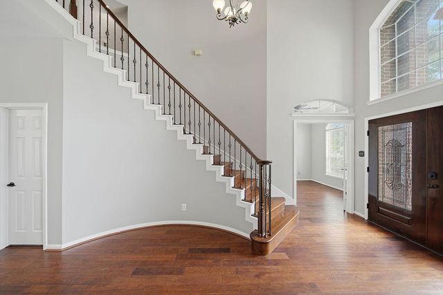1601 Orlando Street, Friendswood, TX 77546