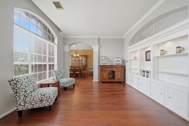 1601 Orlando Street, Friendswood, TX 77546