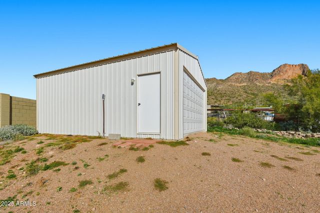 1694 W TONTO Street, Apache Junction, AZ 85120